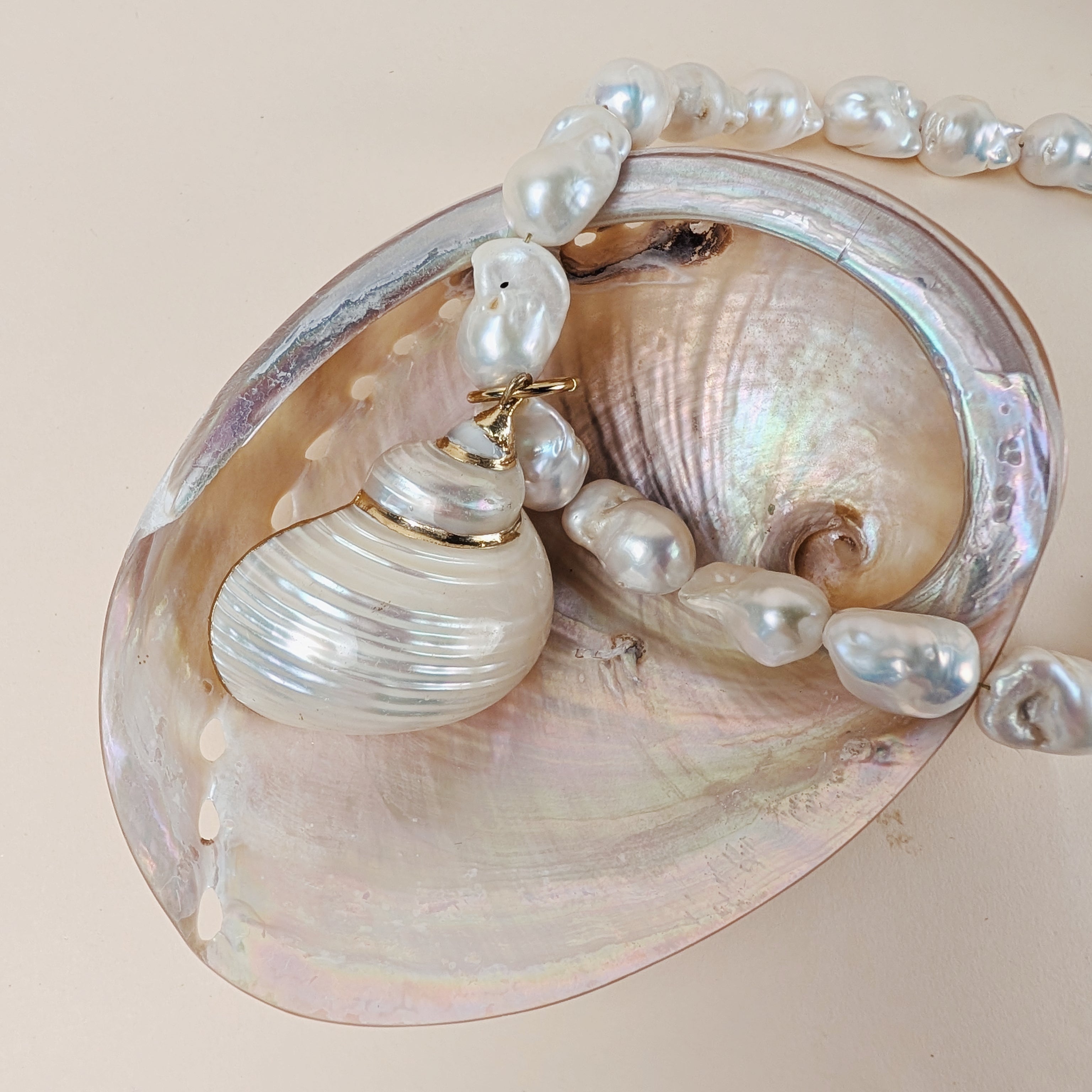 The Celia Necklace | Pearl
