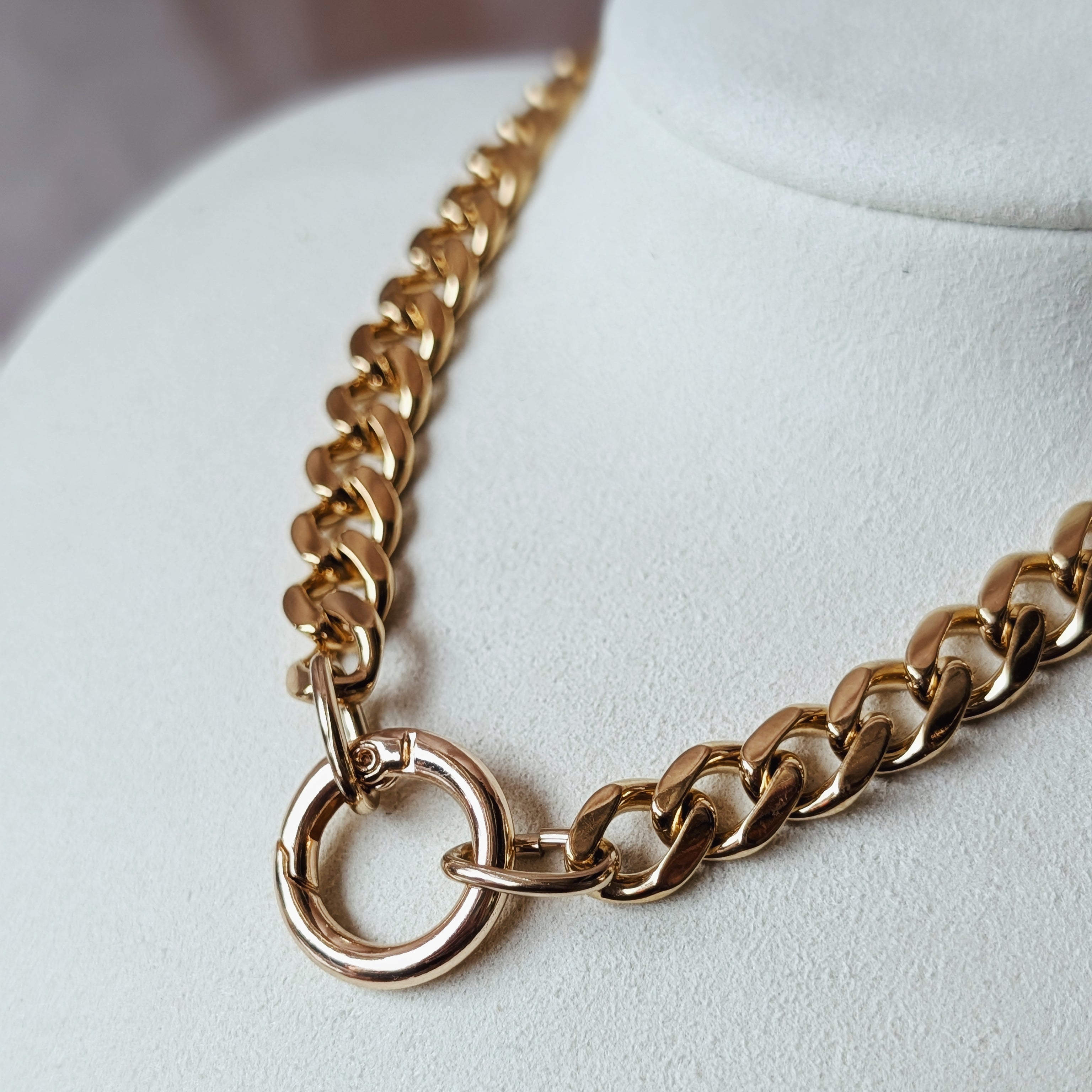 The Teddy Chain Necklace