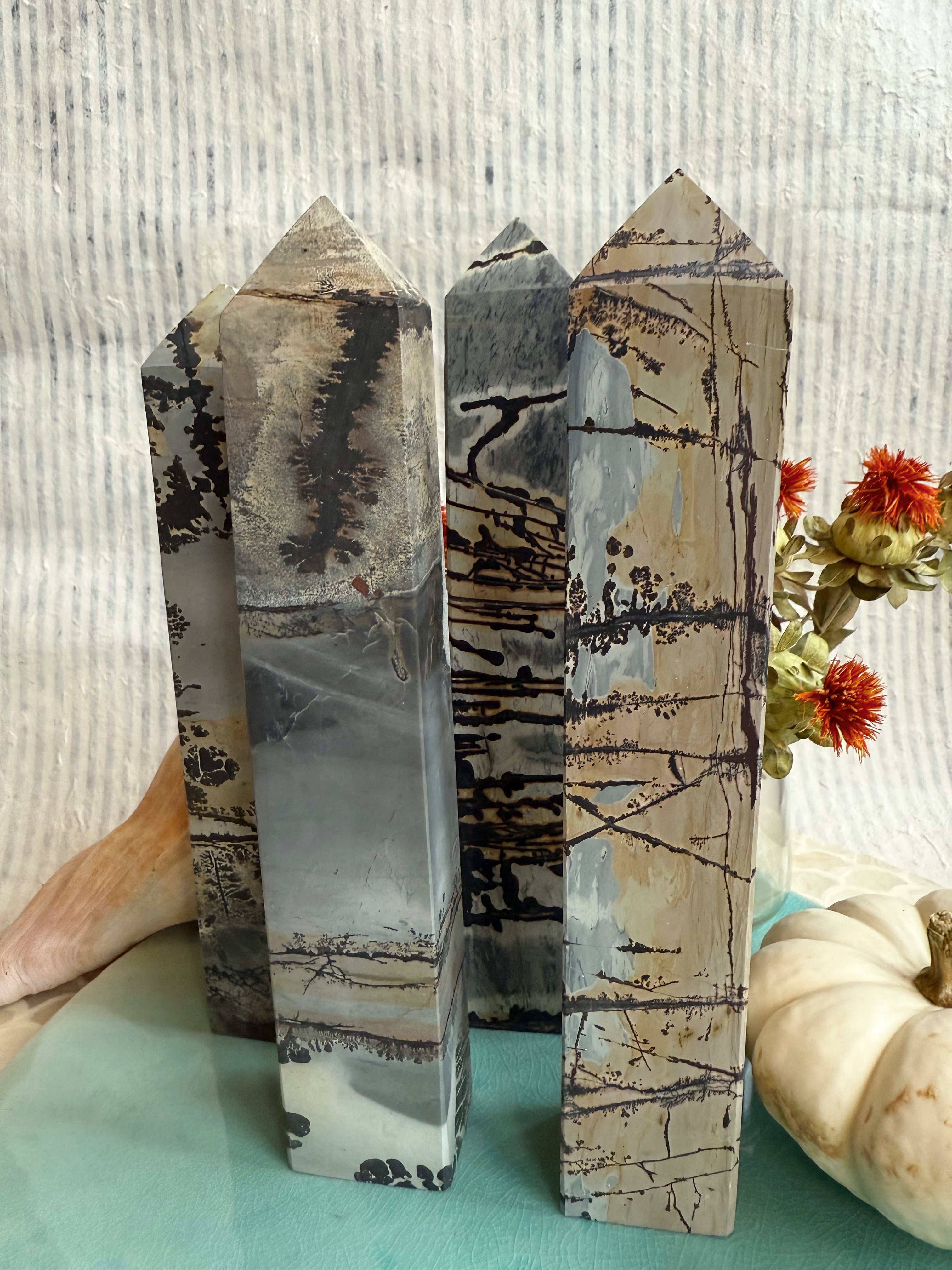 Intuitively Chosen Dendritic Picture Jasper Towers