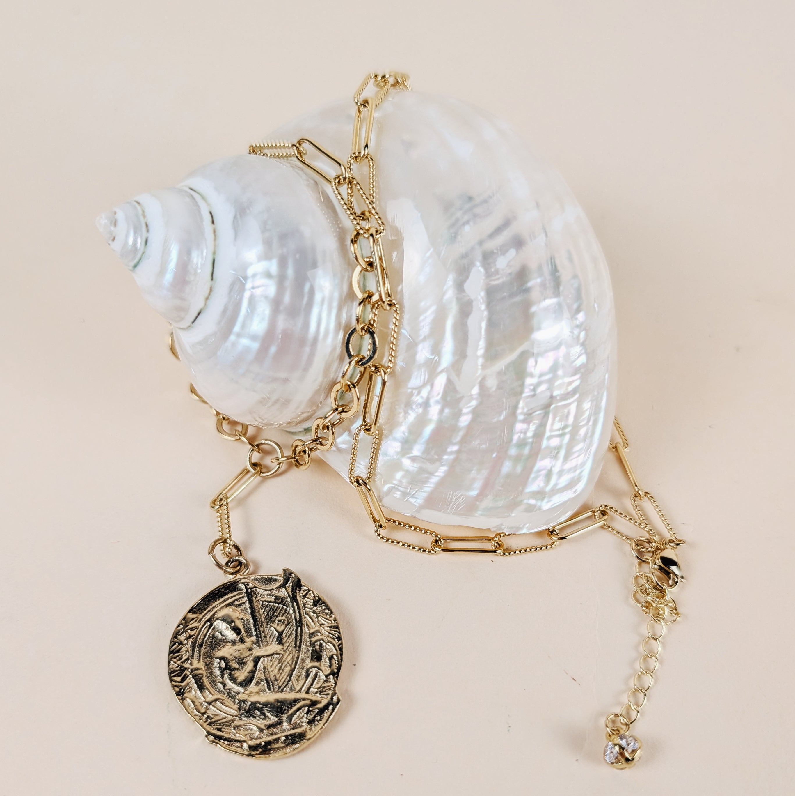 The Delphine Necklace