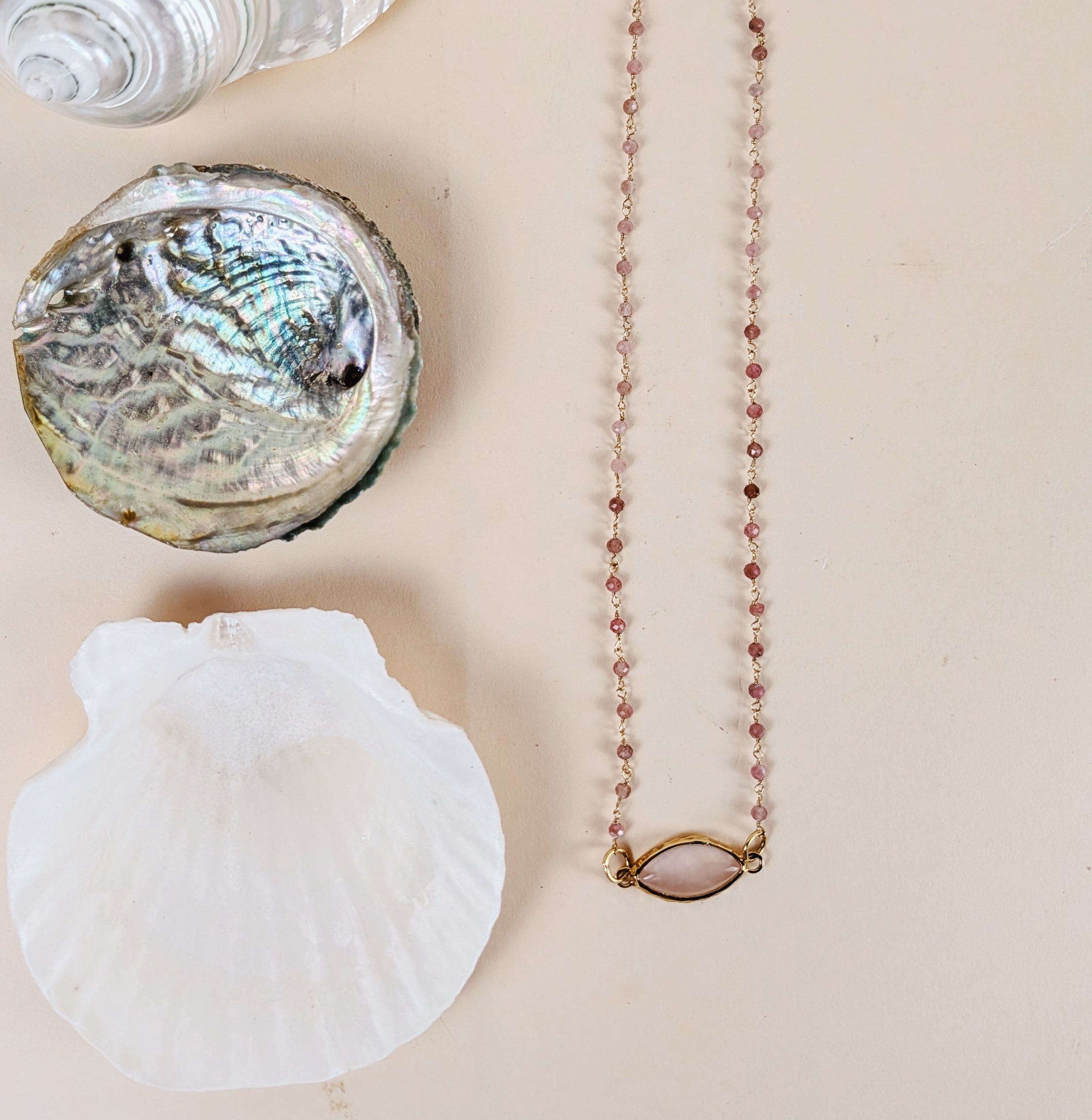 The Isolde Necklace | Rose Quartz