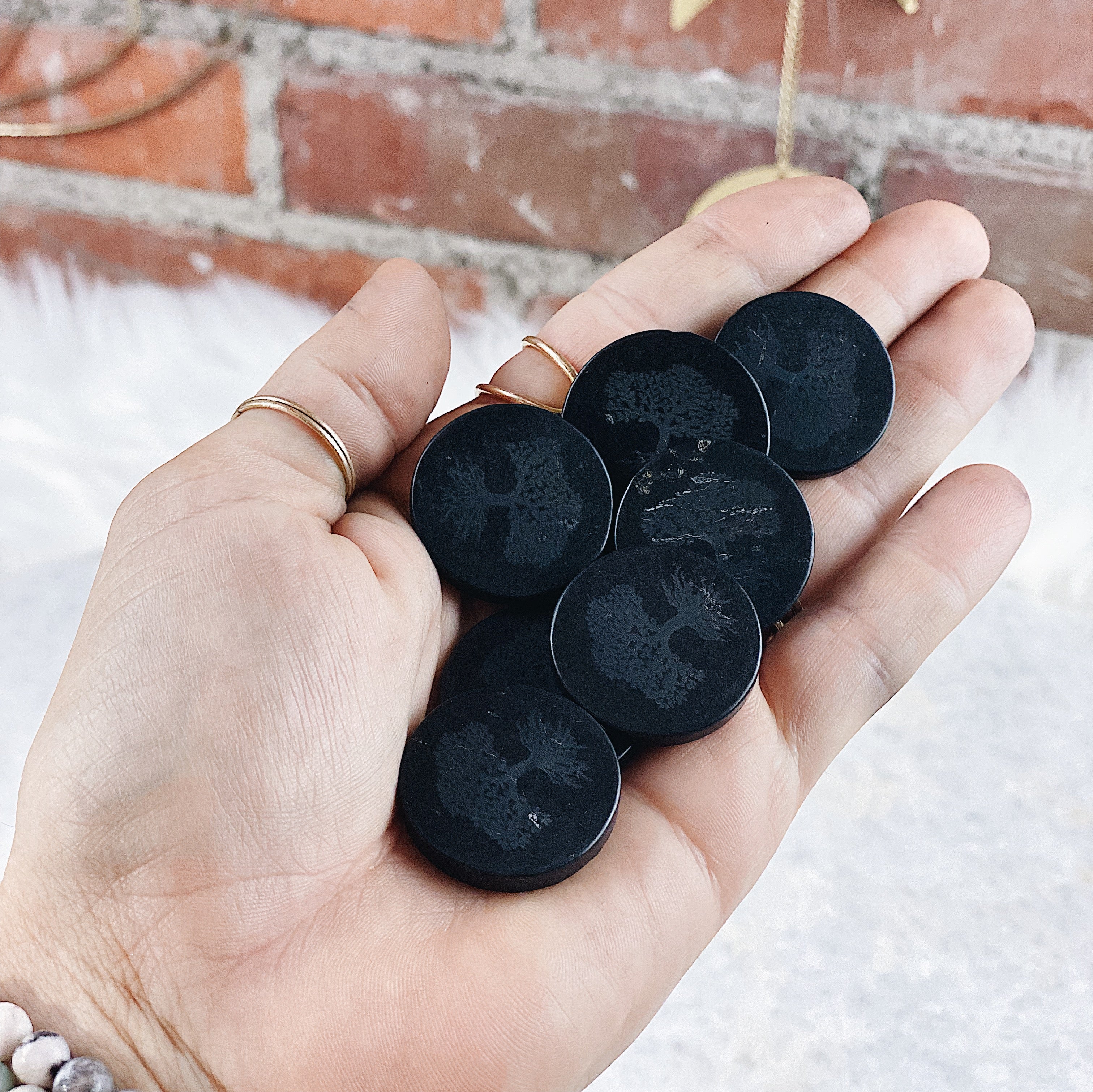 Intuitively Chosen Shungite Cell/Tablet/Desktop Tile Wild Alabaster